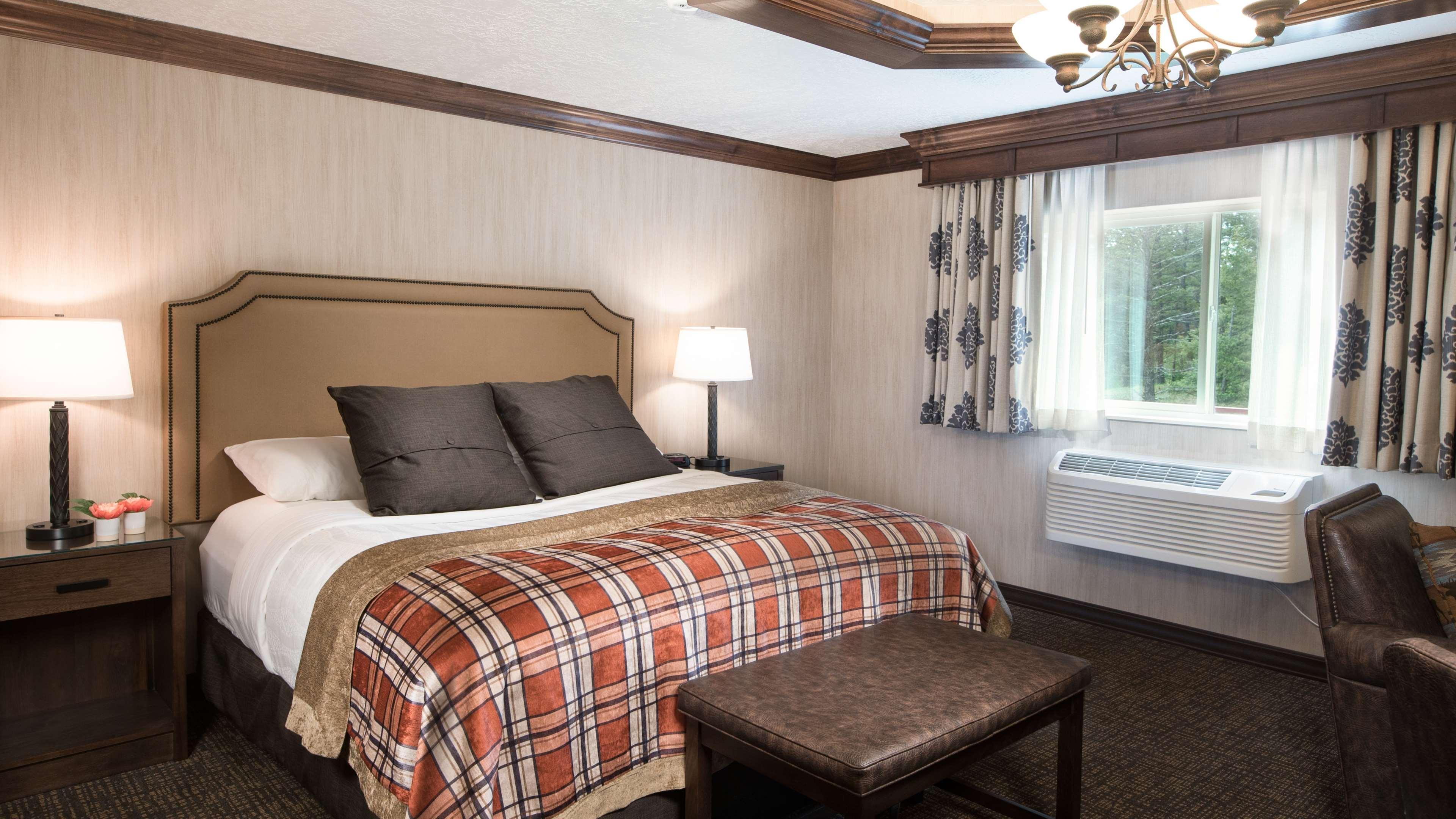 Best Western Plus Flathead Lake Inn And Suites Kalispell Exterior photo